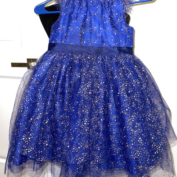 Holiday little girls dress - Picture 7 of 7